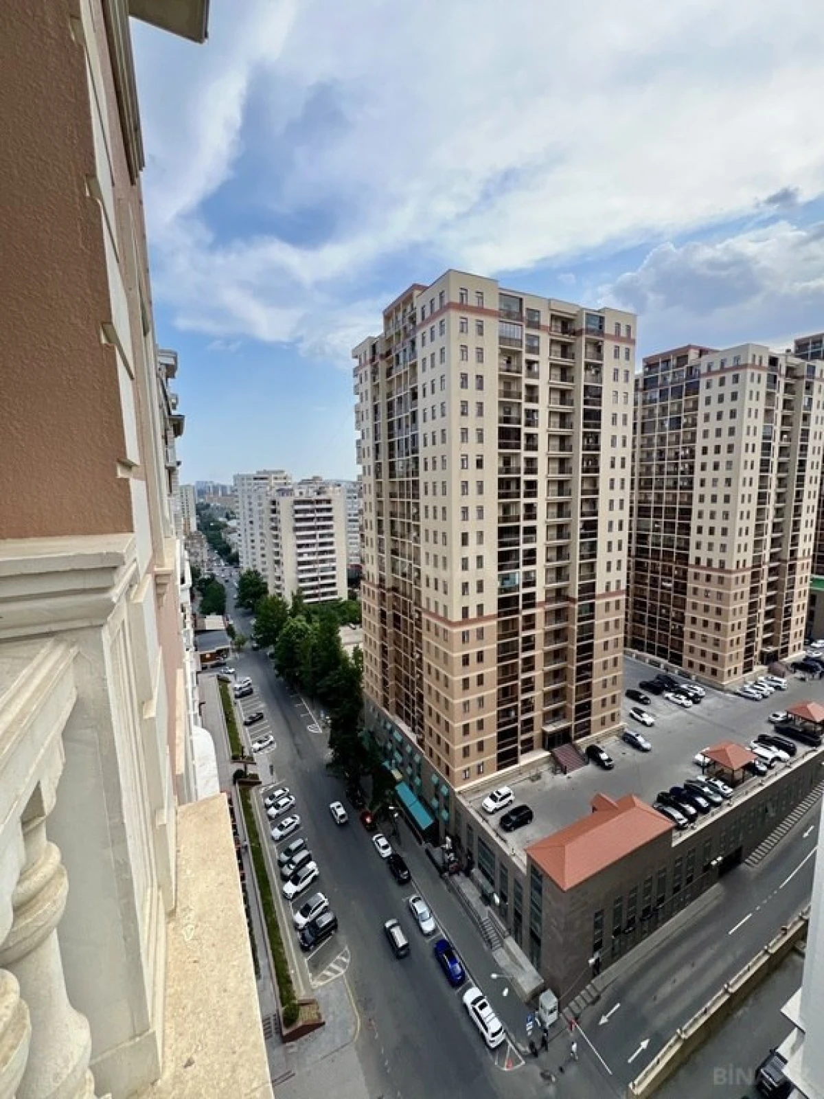 Kirayə verilir 2 otaqlı mənzil 67 m²