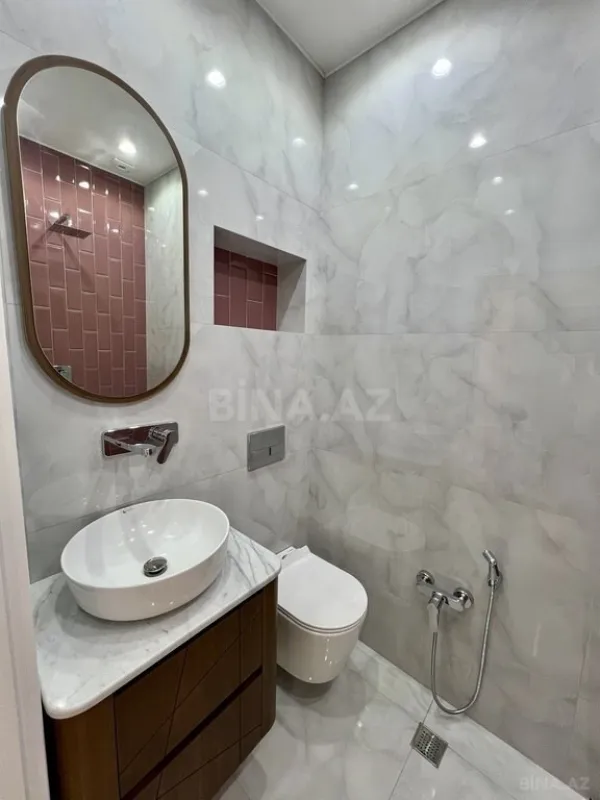 Kirayə verilir 2 otaqlı mənzil 67 m²