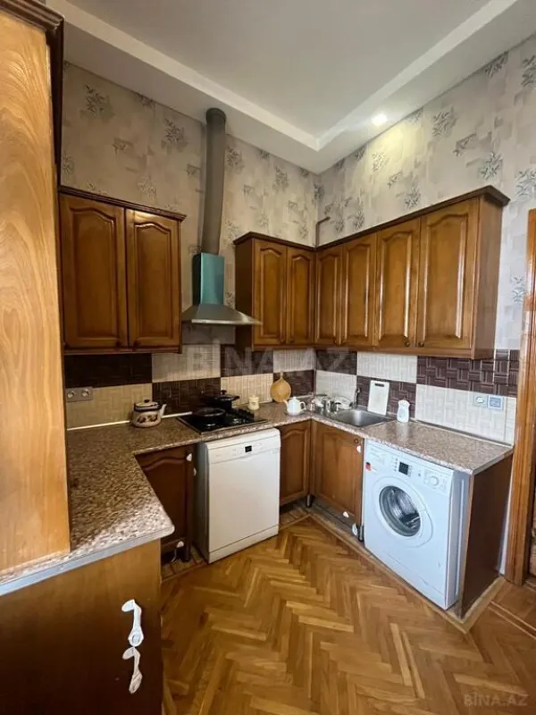 Kirayə verilir 2 otaqlı mənzil 60 m²