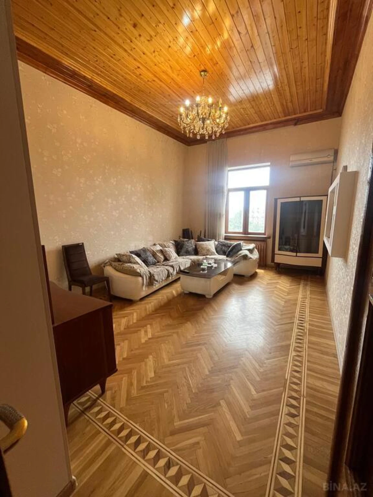 Kirayə verilir 2 otaqlı mənzil 60 m²