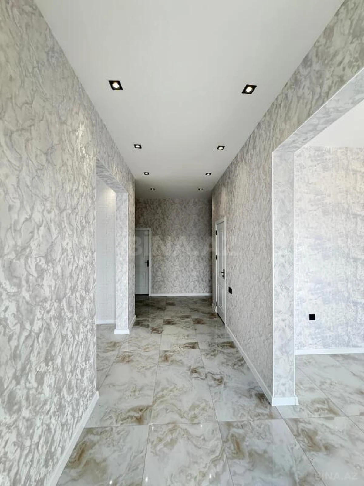 Satılır 4 otaqlı həyət evi 140 m²