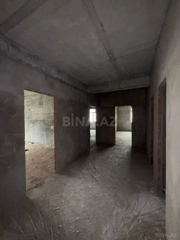 Satılır 3 otaqlı mənzil 155.5 m²