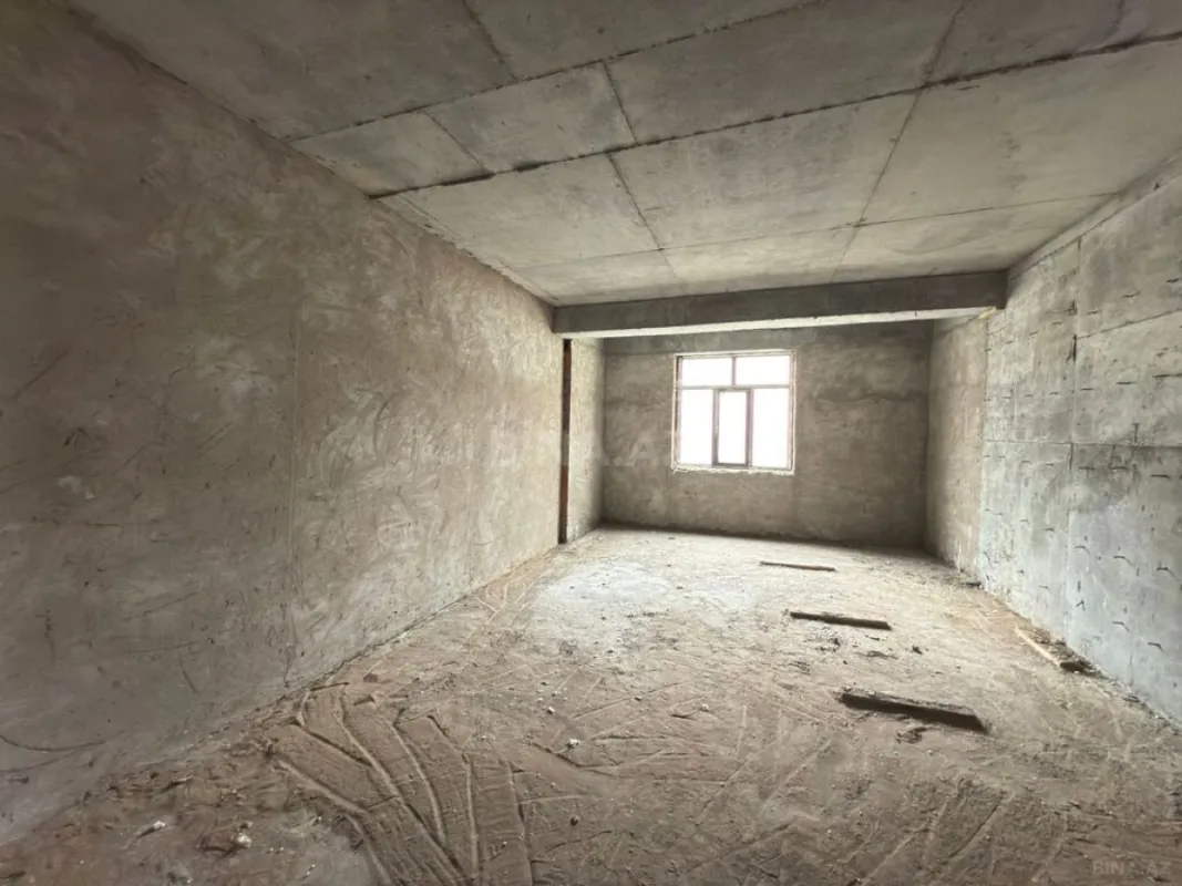 Satılır 3 otaqlı mənzil 155.5 m²