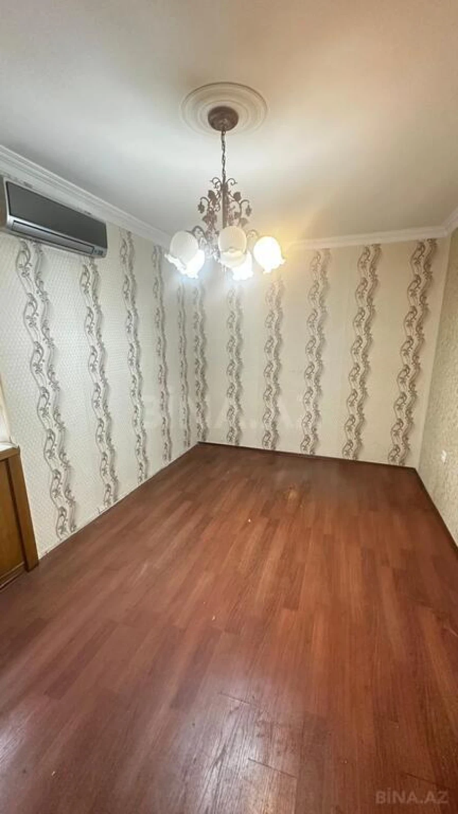 Kirayə verilir 3 otaqlı ofis 70 m²