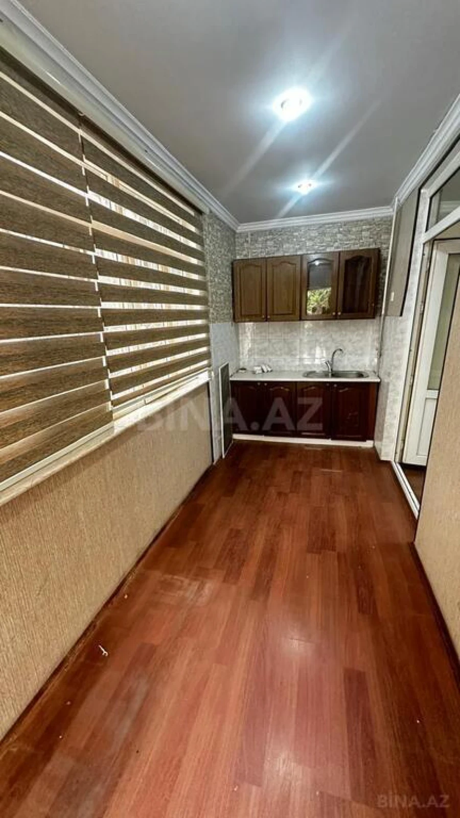 Kirayə verilir 3 otaqlı ofis 70 m²