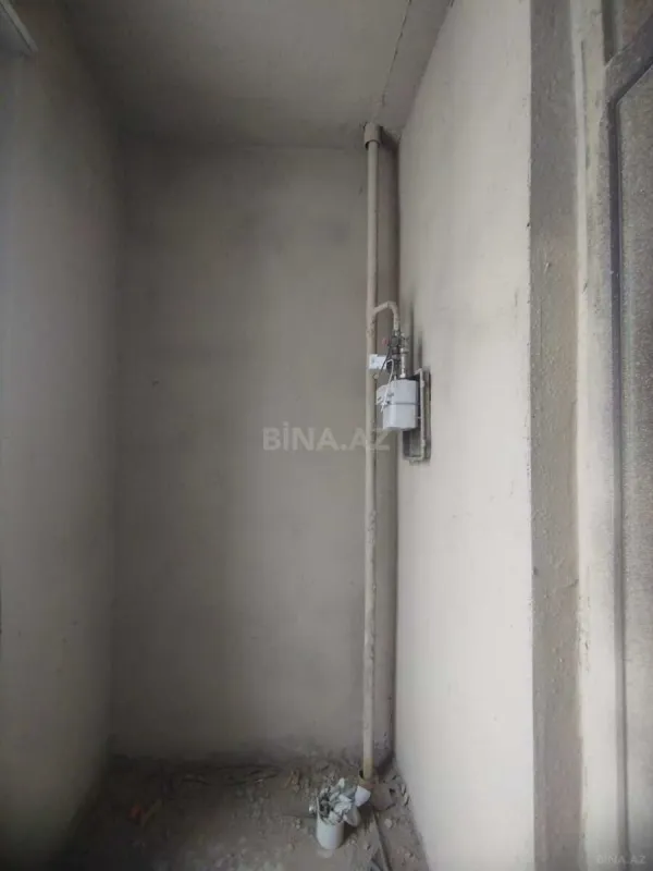 Satılır 4 otaqlı mənzil 193 m²