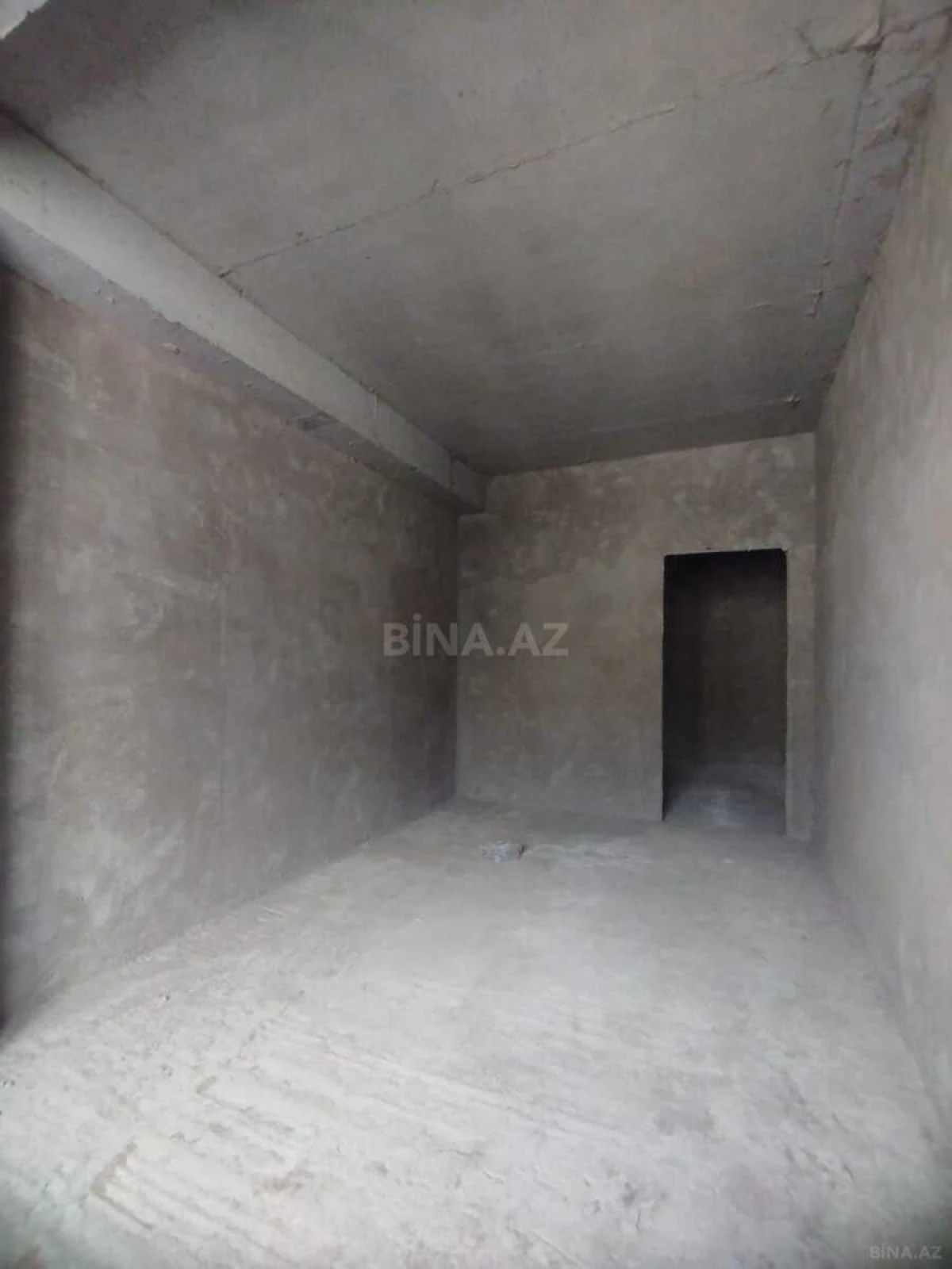 Satılır 4 otaqlı mənzil 193 m²