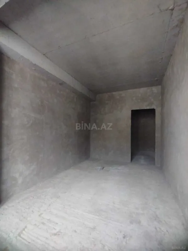 Satılır 4 otaqlı mənzil 193 m²