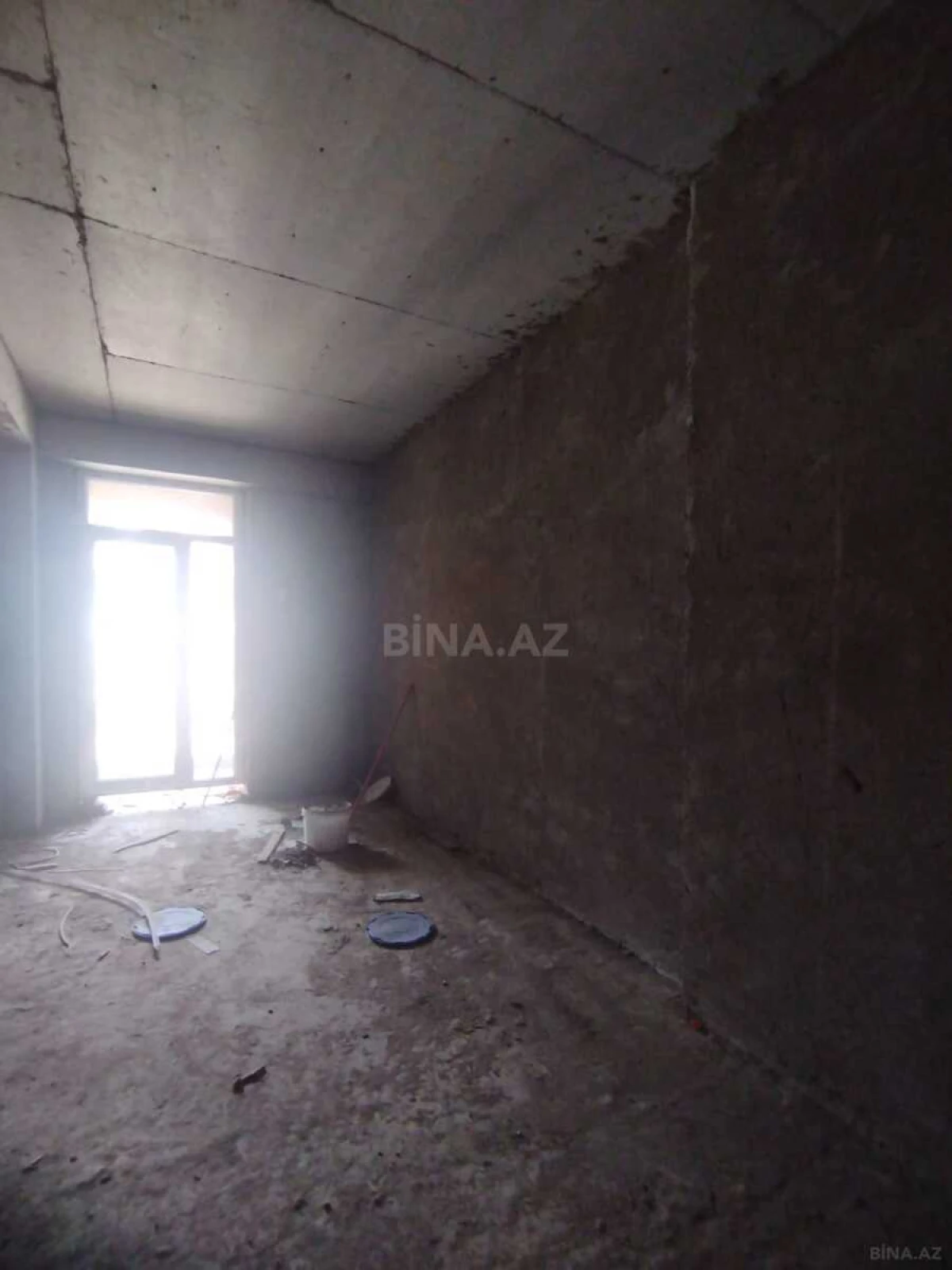 Satılır 4 otaqlı mənzil 193 m²