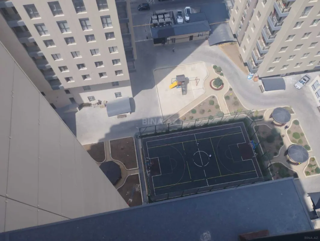 Satılır 4 otaqlı mənzil 193 m²