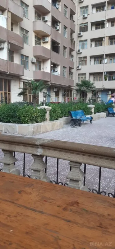 Satılır 3 otaqlı mənzil 110 m²