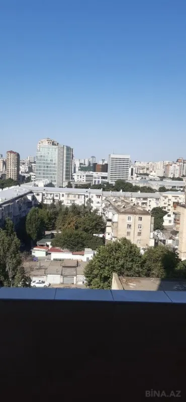 Satılır 3 otaqlı mənzil 110 m²