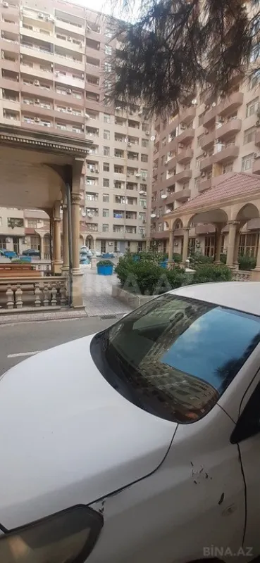 Satılır 3 otaqlı mənzil 110 m²