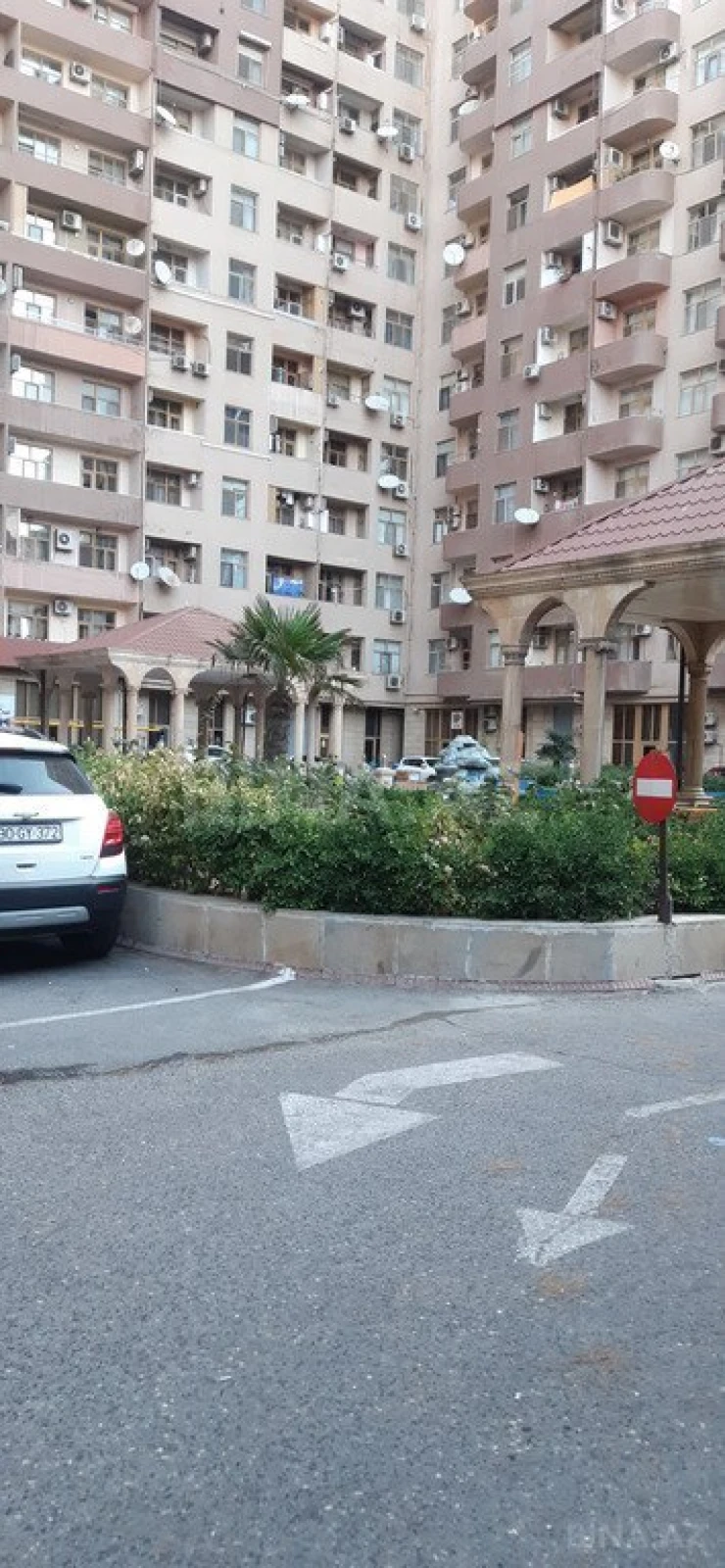 Satılır 3 otaqlı mənzil 110 m²