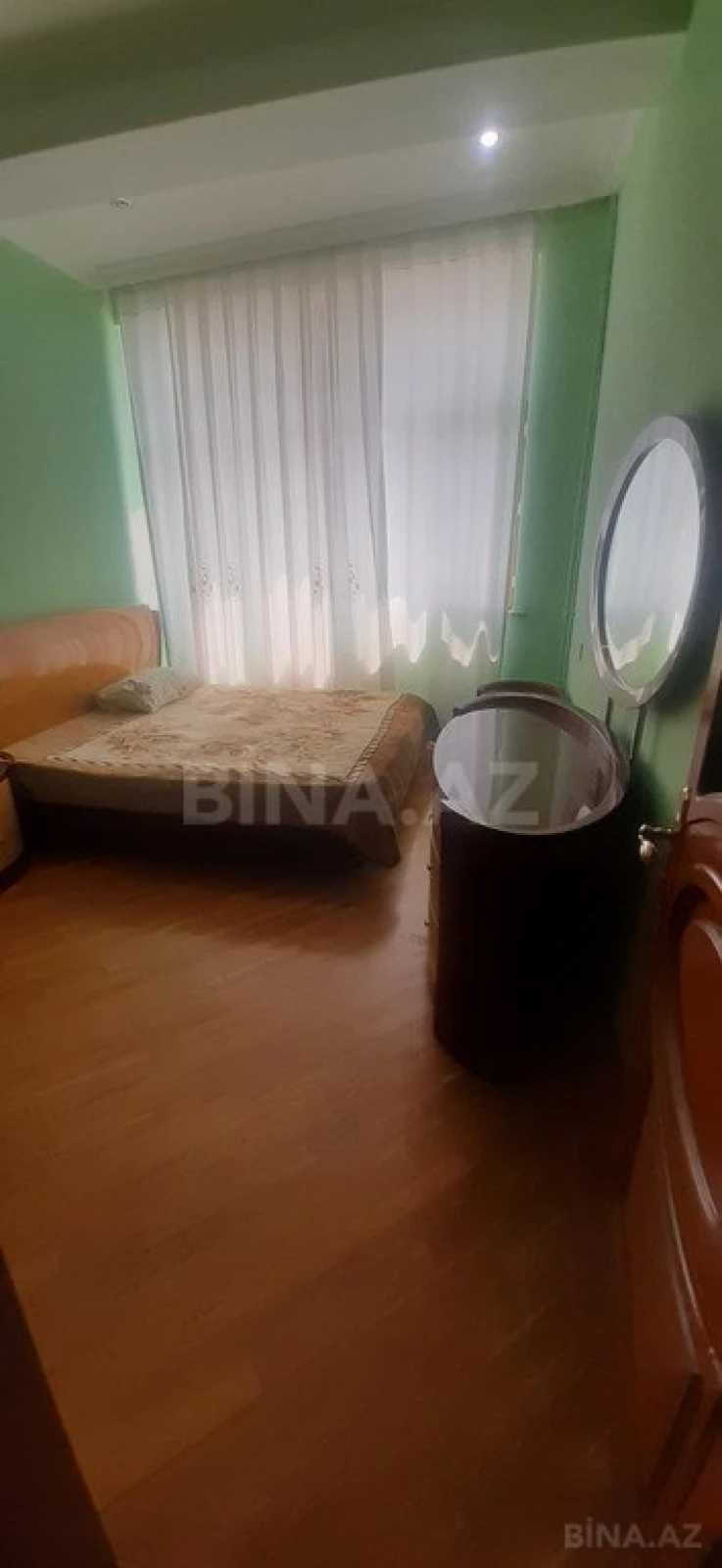 Satılır 3 otaqlı mənzil 110 m²