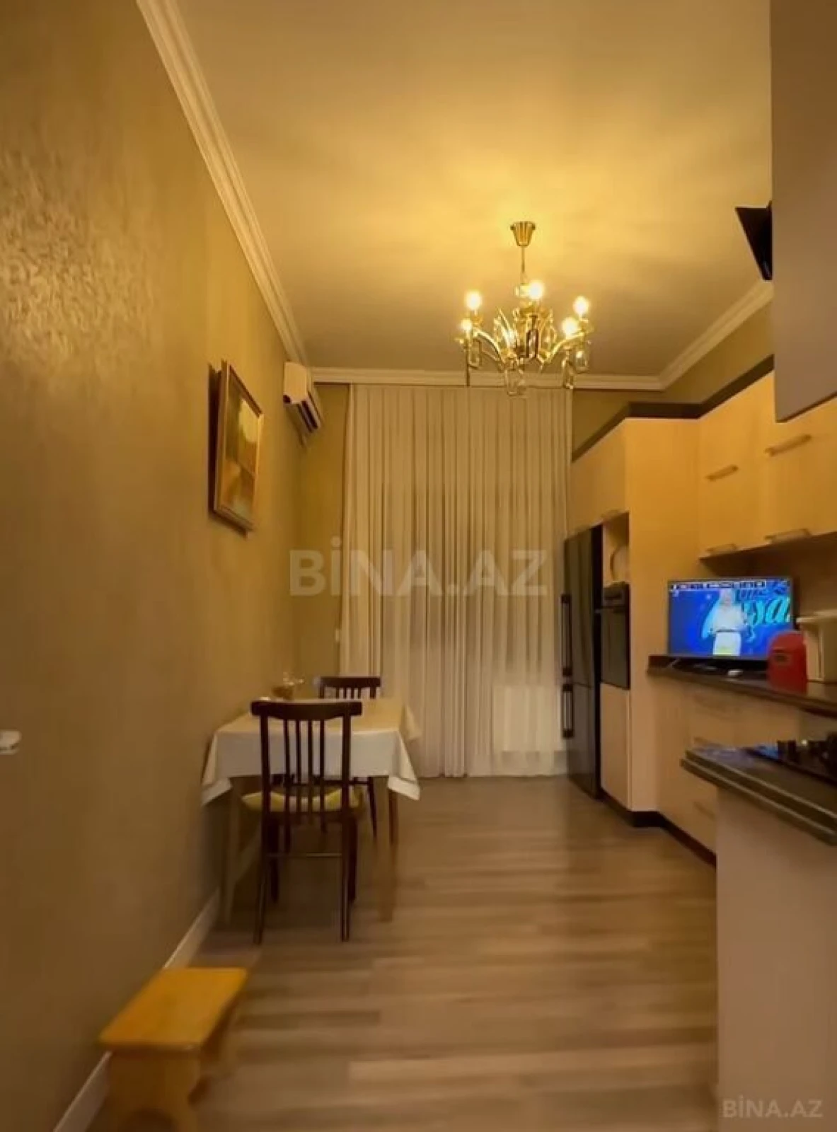 Satılır 3 otaqlı mənzil 125 m²
