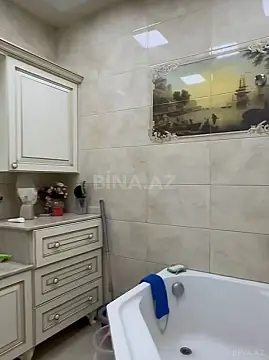 Satılır 3 otaqlı mənzil 125 m²