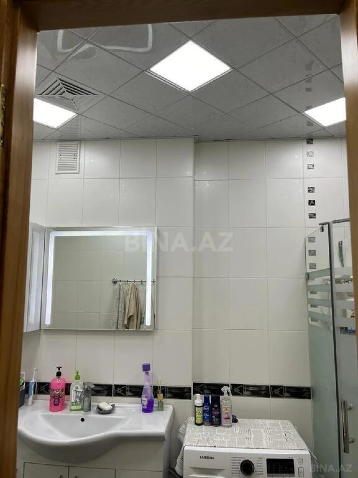 Satılır 3 otaqlı mənzil 154 m²