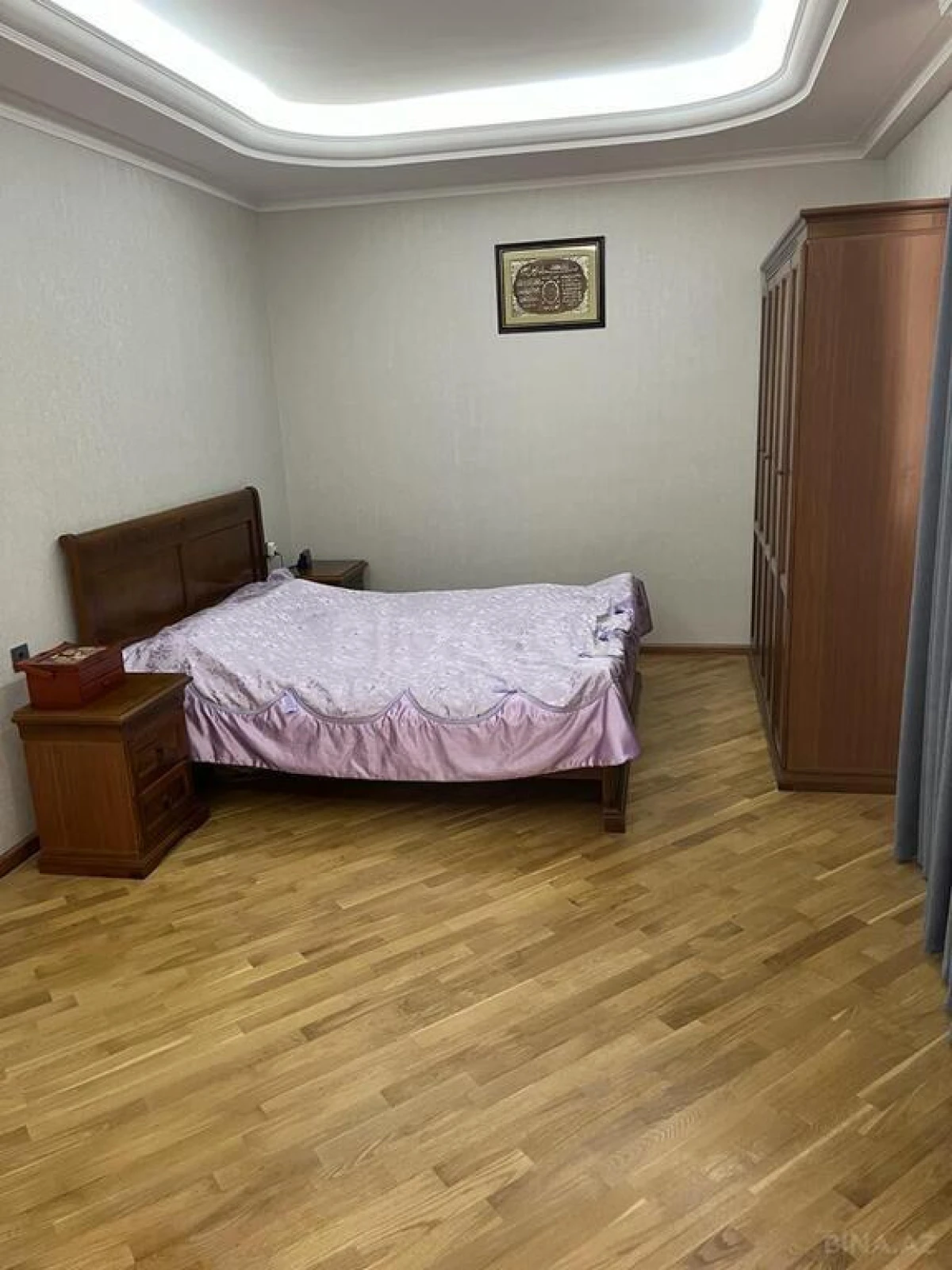 Satılır 3 otaqlı mənzil 154 m²