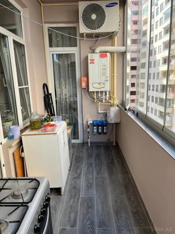 Satılır 3 otaqlı mənzil 154 m²