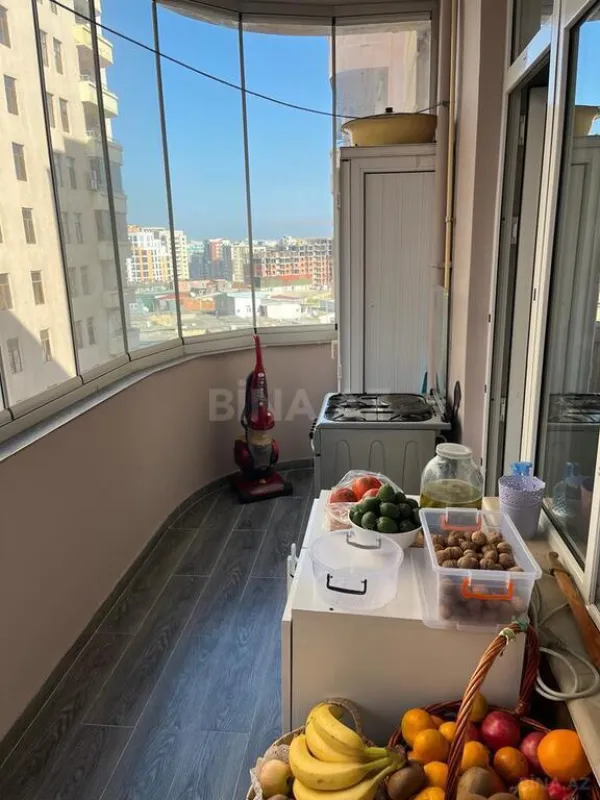 Satılır 3 otaqlı mənzil 154 m²