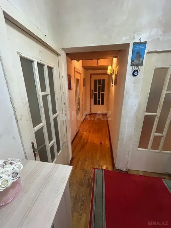 Satılır 5 otaqlı mənzil 130 m²