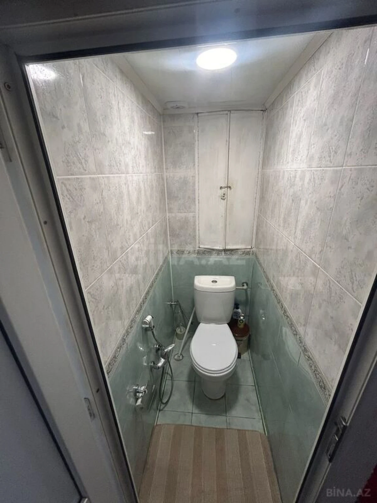 Satılır 5 otaqlı mənzil 130 m²