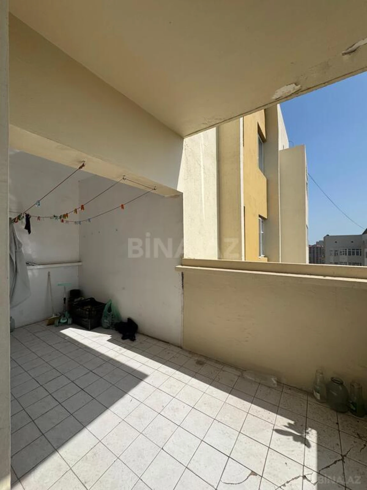 Satılır 5 otaqlı mənzil 170 m²