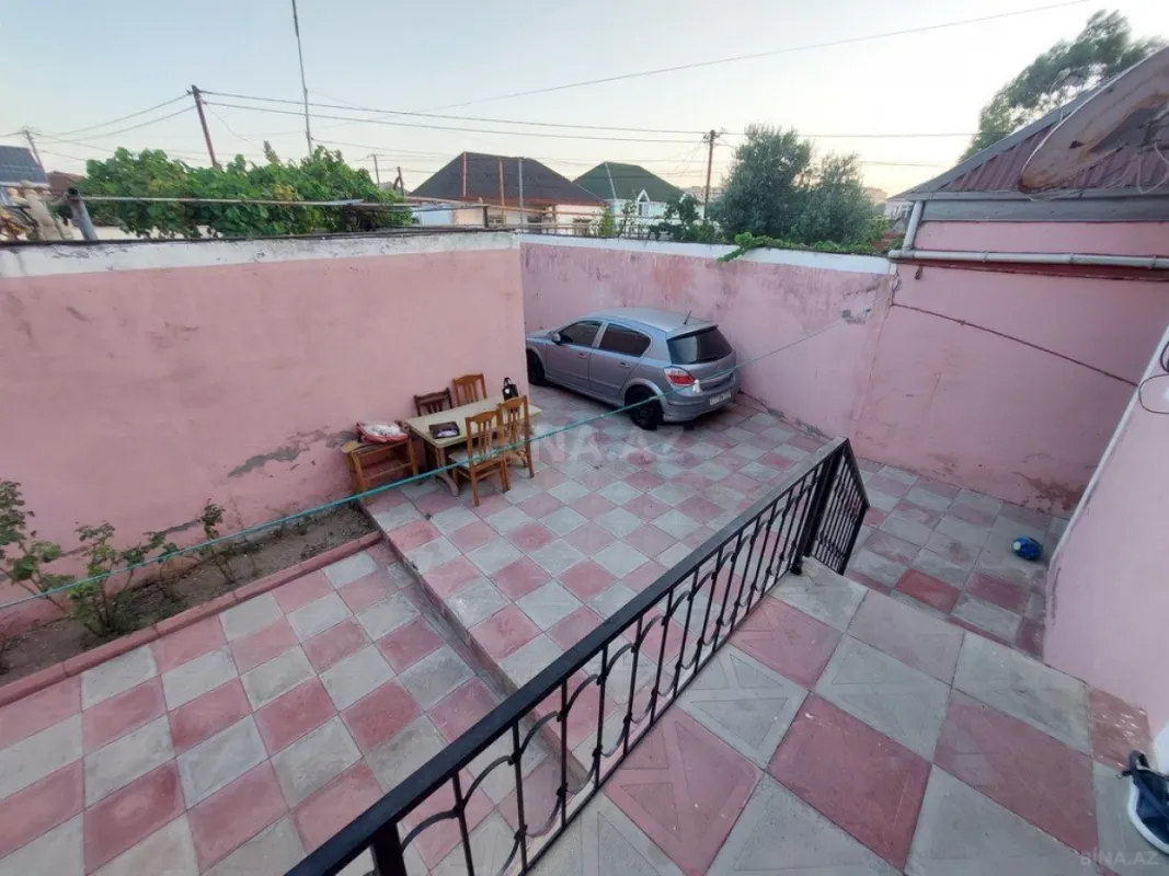 Satılır 4 otaqlı həyət evi 100 m²