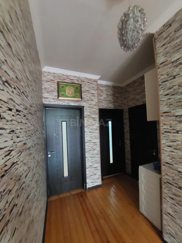 Satılır 4 otaqlı həyət evi 100 m²