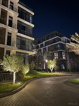 Kirayə verilir 2 otaqlı mənzil 83 m²