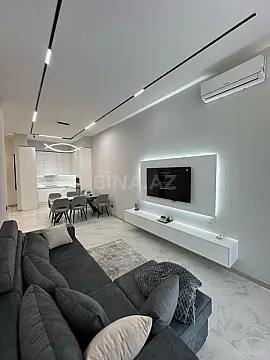 Kirayə verilir 2 otaqlı mənzil 83 m²