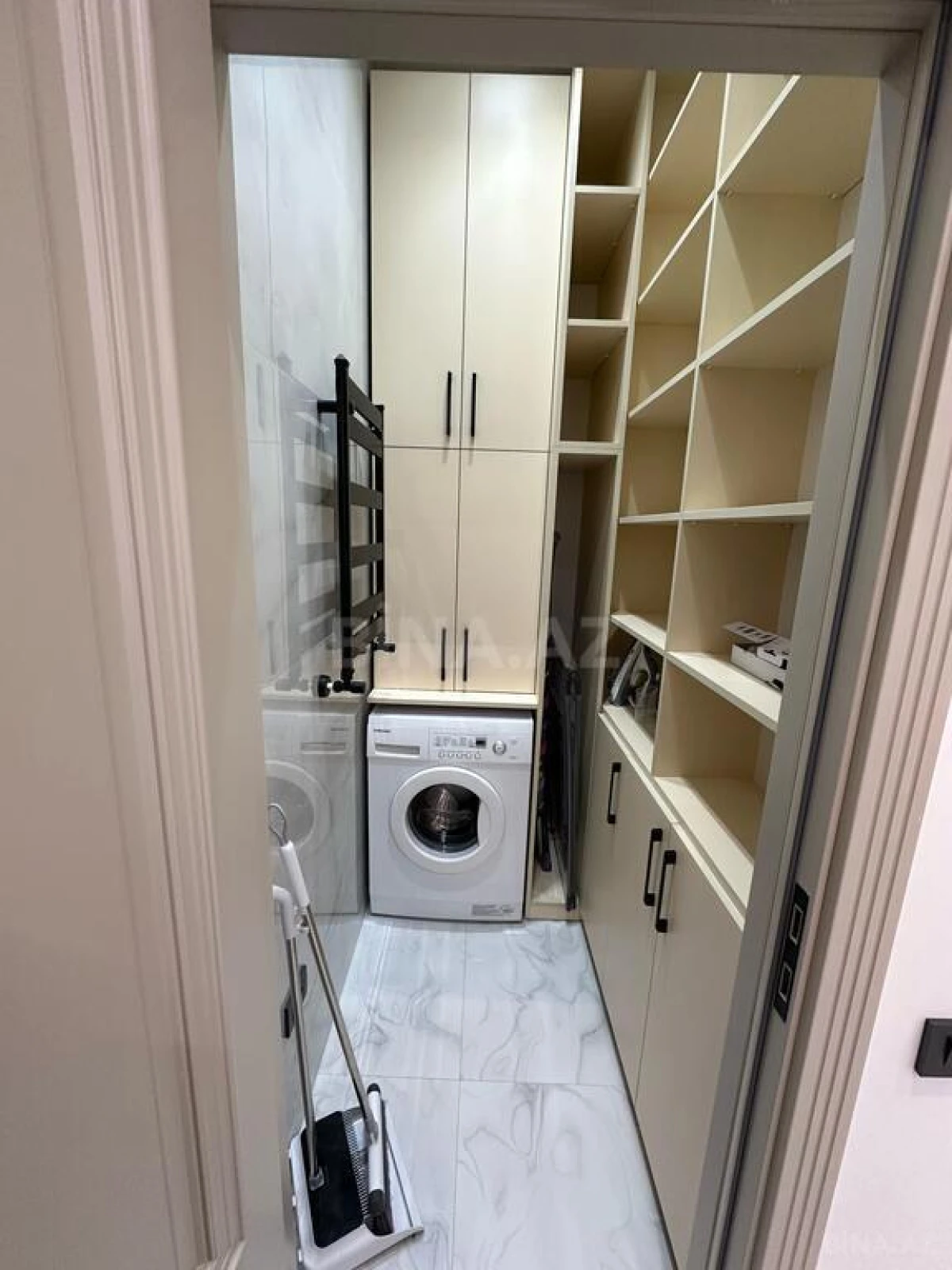 Kirayə verilir 2 otaqlı mənzil 83 m²