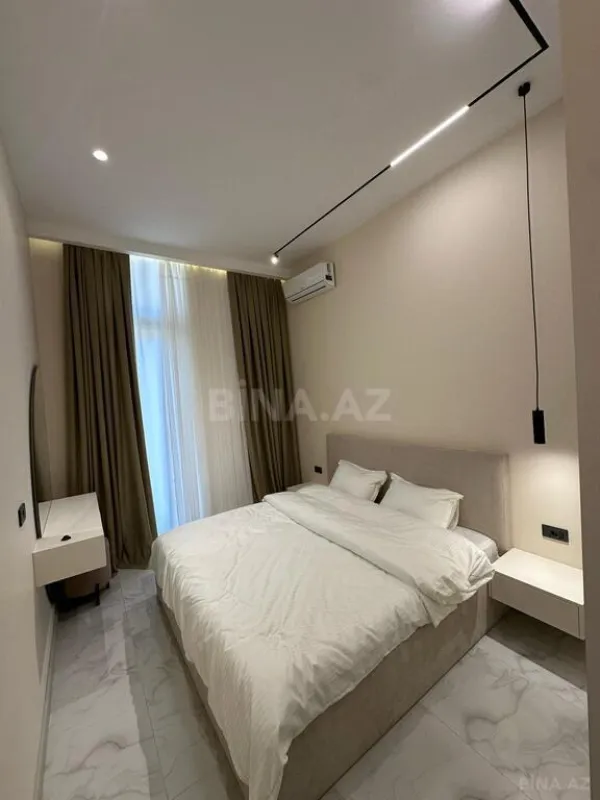 Kirayə verilir 2 otaqlı mənzil 83 m²