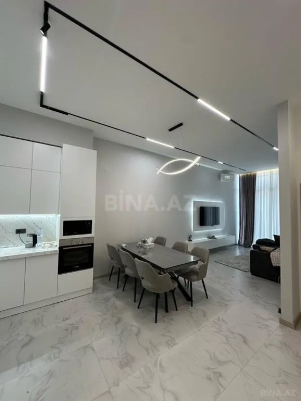 Kirayə verilir 2 otaqlı mənzil 83 m²