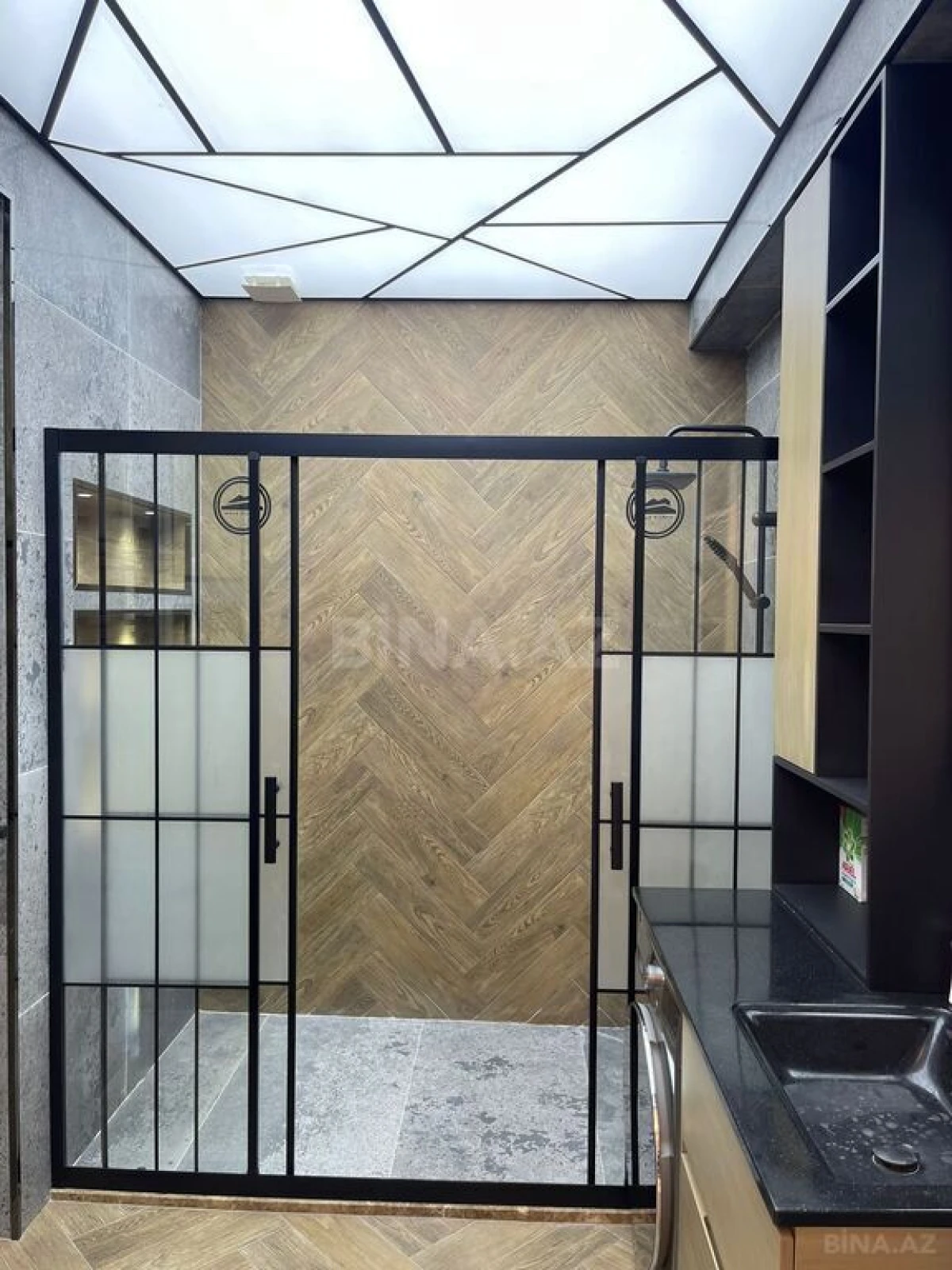 Kirayə verilir 2 otaqlı mənzil 85 m²