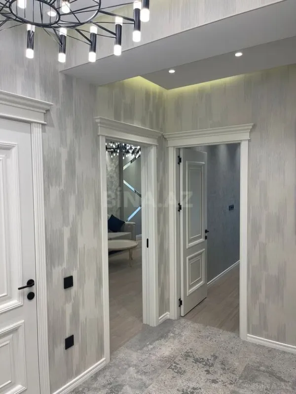 Kirayə verilir 2 otaqlı mənzil 85 m²