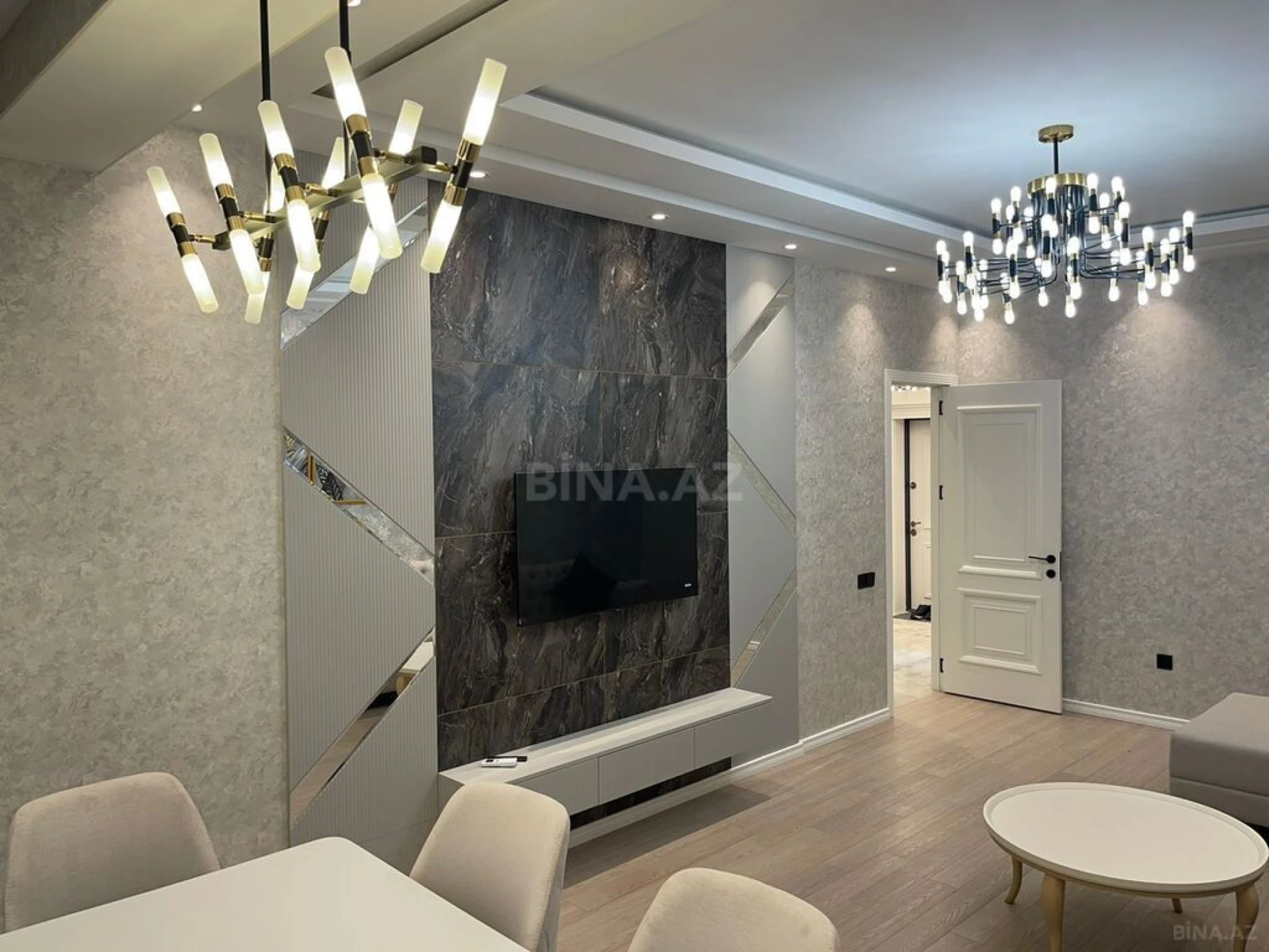 Kirayə verilir 2 otaqlı mənzil 85 m²
