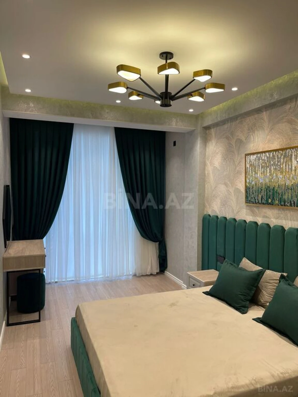 Kirayə verilir 2 otaqlı mənzil 85 m²