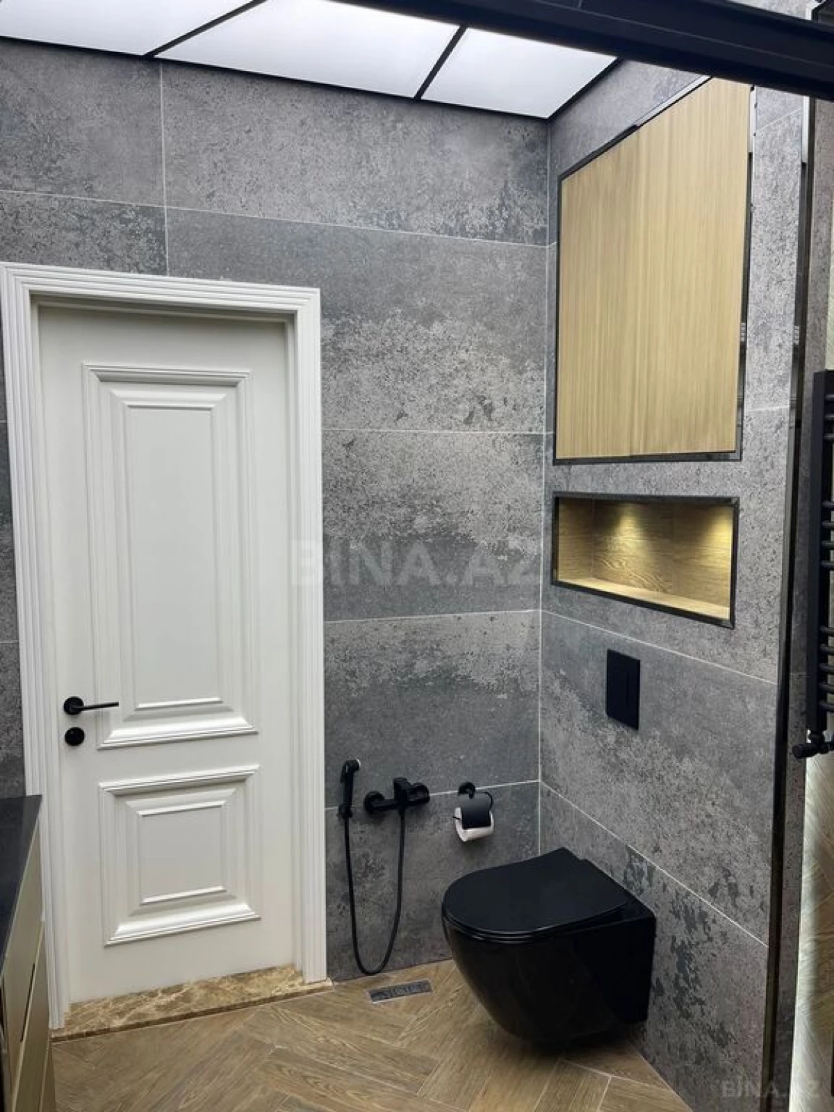 Kirayə verilir 2 otaqlı mənzil 85 m²