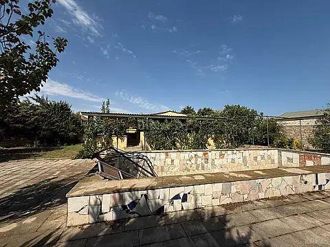 Satılır torpaq sahəsi 12 m²