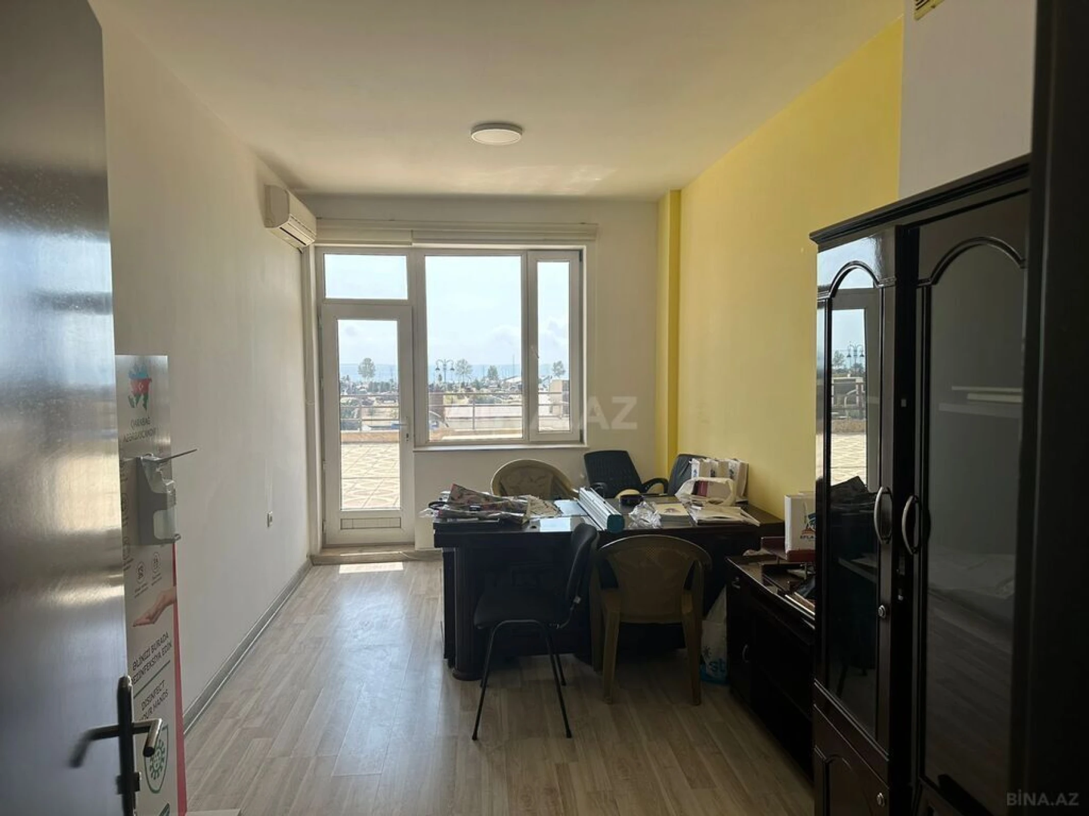 Satılır obyekt 400 m²