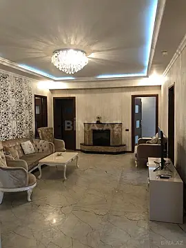 Satılır 5 otaqlı mənzil 300 m²