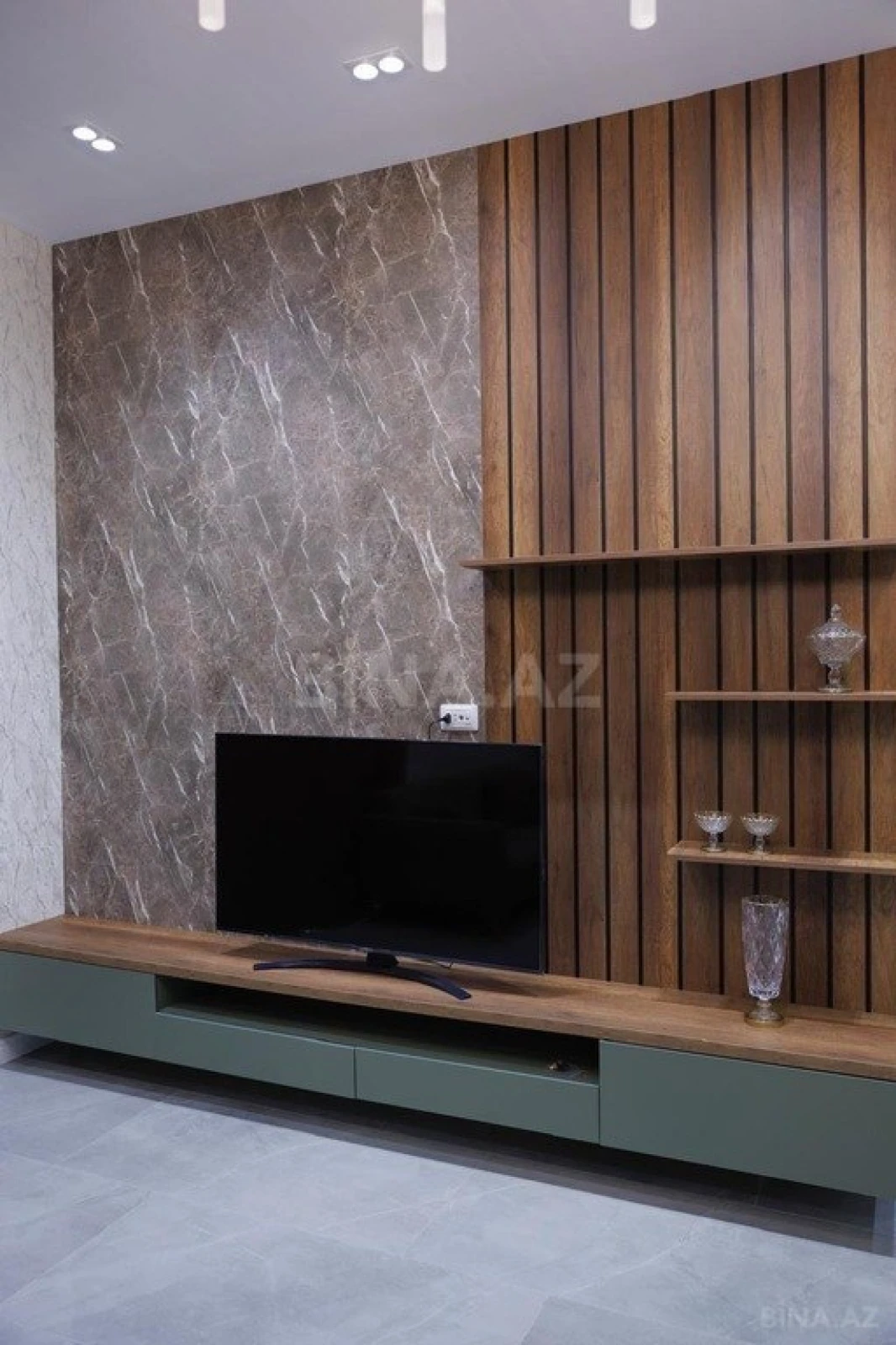 Kirayə verilir 5 otaqlı həyət evi 400 m²