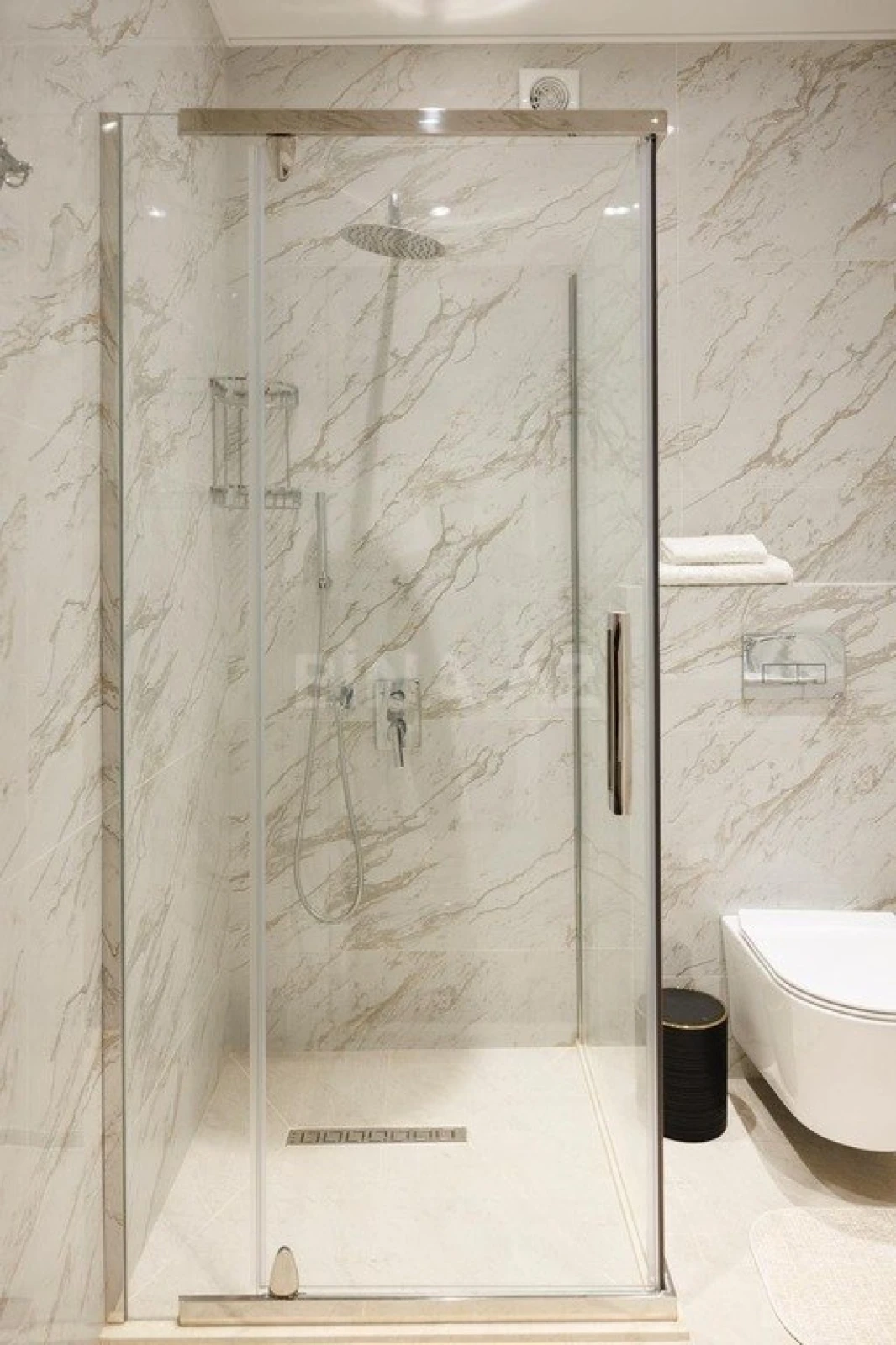 Kirayə verilir 5 otaqlı həyət evi 400 m²