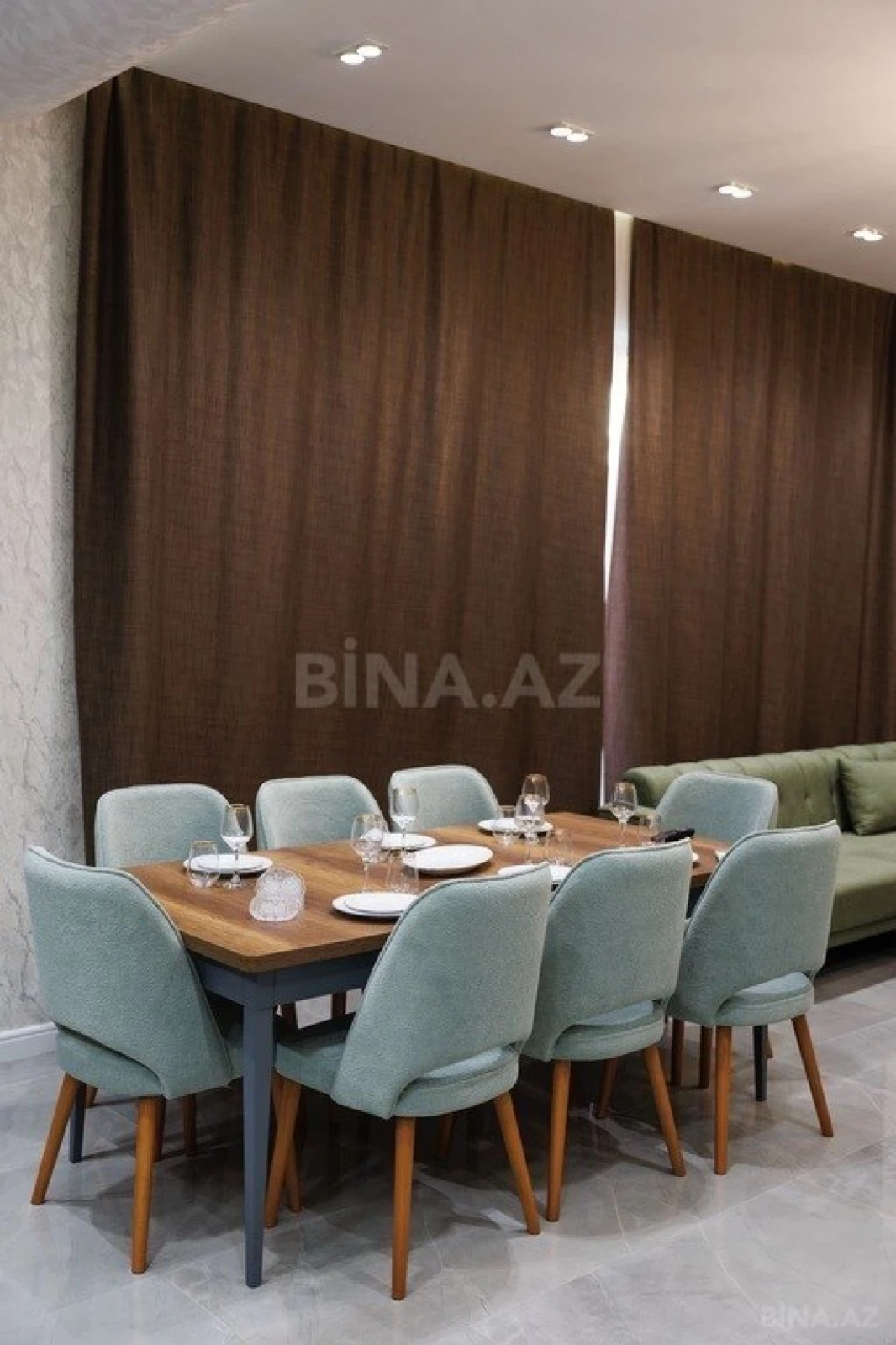 Kirayə verilir 5 otaqlı həyət evi 400 m²