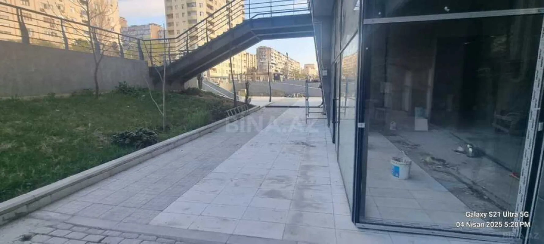 Satılır obyekt 380 m²