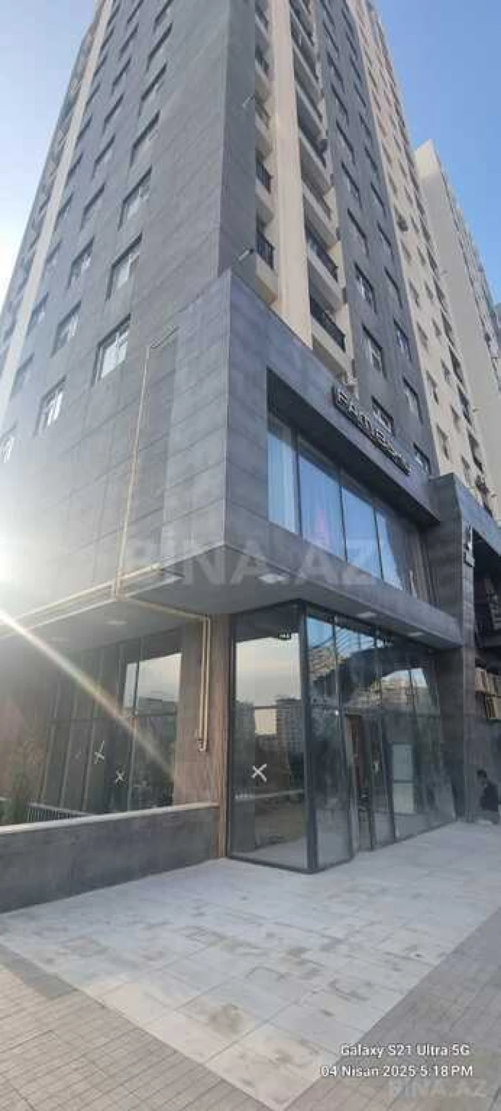 Satılır obyekt 380 m²