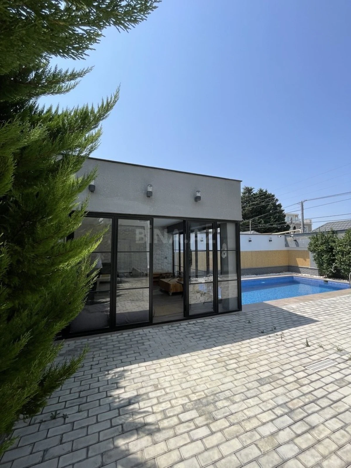 Kirayə verilir 4 otaqlı həyət evi 300 m²