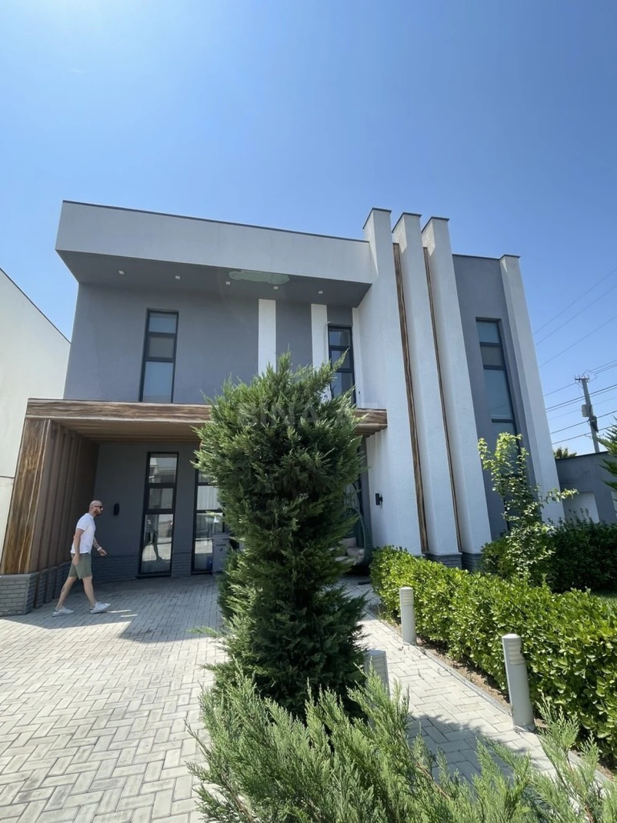 Kirayə verilir 4 otaqlı həyət evi 300 m²